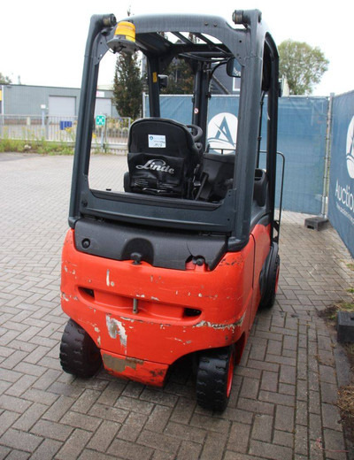 Linde E20PH-02 - Electric forklift: picture 5 Linde E20PH-02 - Electric forklift: picture 5