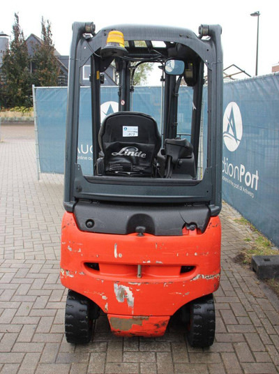 Linde E20PH-02 - Electric forklift: picture 4 Linde E20PH-02 - Electric forklift: picture 4