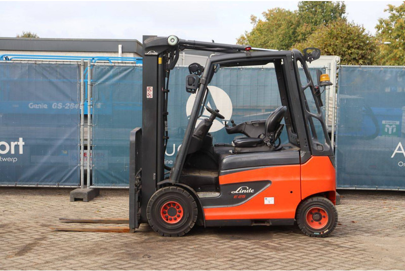 Linde E25-01 - Electric forklift: picture 2 Linde E25-01 - Electric forklift: picture 2