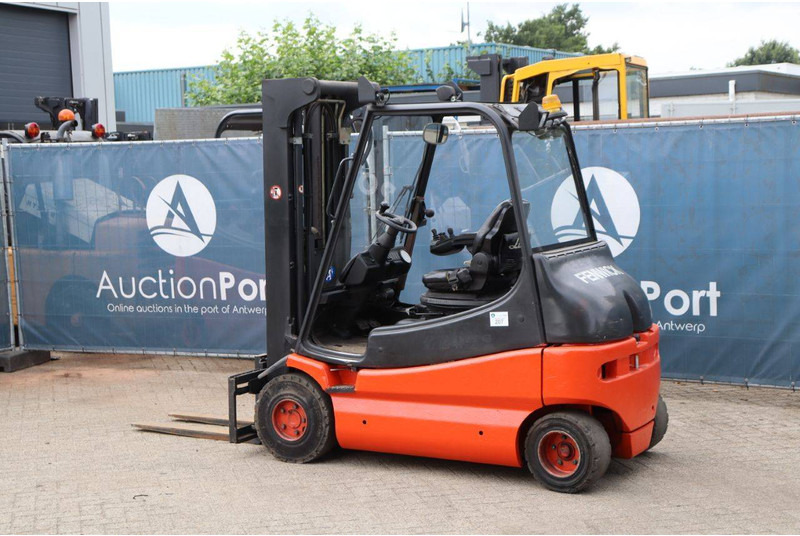Linde E25/02 - Electric forklift: picture 3 Linde E25/02 - Electric forklift: picture 3