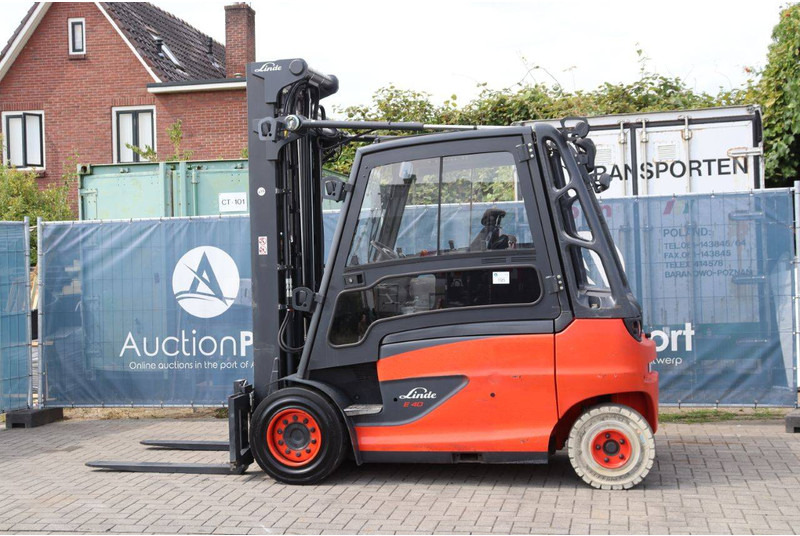 Linde E40HL-01/600 - Electric forklift: picture 3 Linde E40HL-01/600 - Electric forklift: picture 3