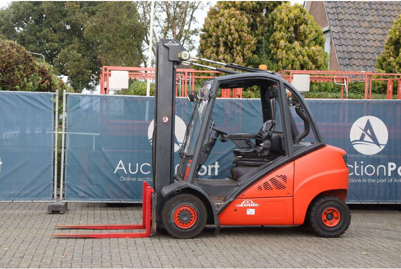 Linde H35D-01 - Diesel forklift: picture 1 Linde H35D-01 - Diesel forklift: picture 1