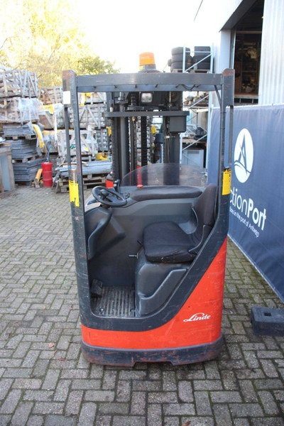 Linde R16N - Reach truck: picture 4 Linde R16N - Reach truck: picture 4