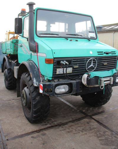 Dropside/ Flatbed truck Mercedes-Benz Unimog 1300: picture 6