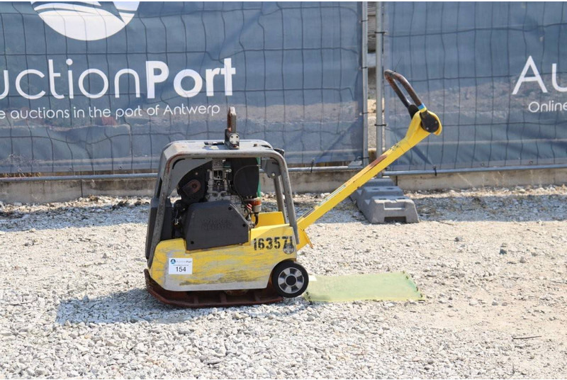 Neuson DPU 3050He - Vibratory plate: picture 1 Neuson DPU 3050He - Vibratory plate: picture 1