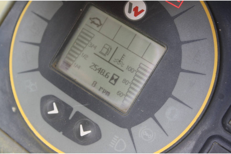 Dumper Neuson DW90: picture 6