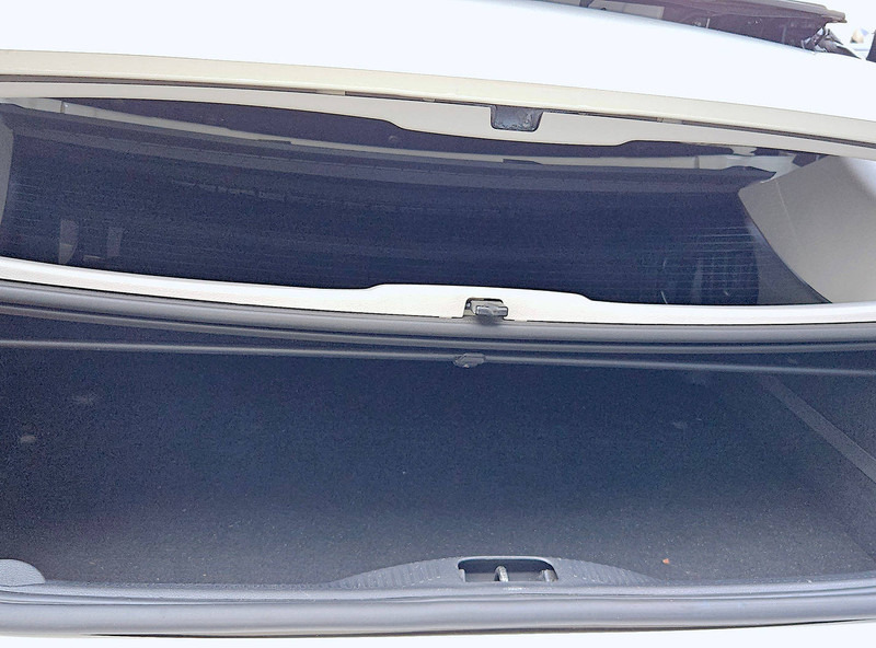 Sedan Peugeot 207 CC 1.6 VTI: picture 17 Sedan Peugeot 207 CC 1.6 VTI: picture 17