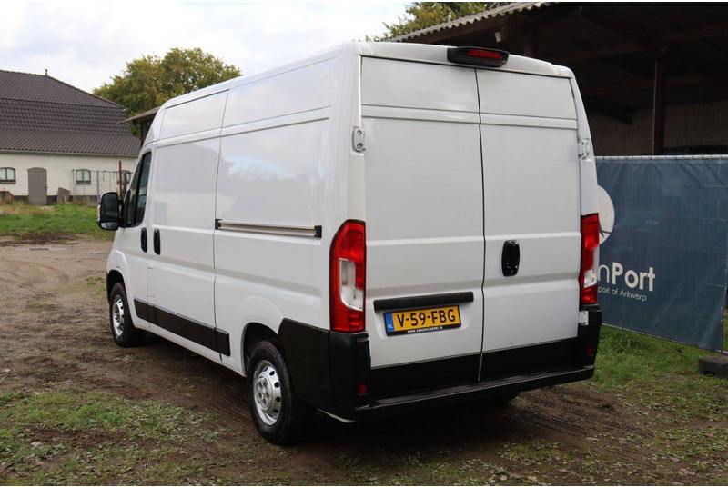 Peugeot Boxer - Panel van: picture 4 Peugeot Boxer - Panel van: picture 4