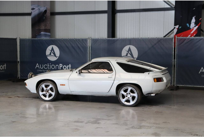 Porsche 928 S - Sedan: picture 3 Porsche 928 S - Sedan: picture 3