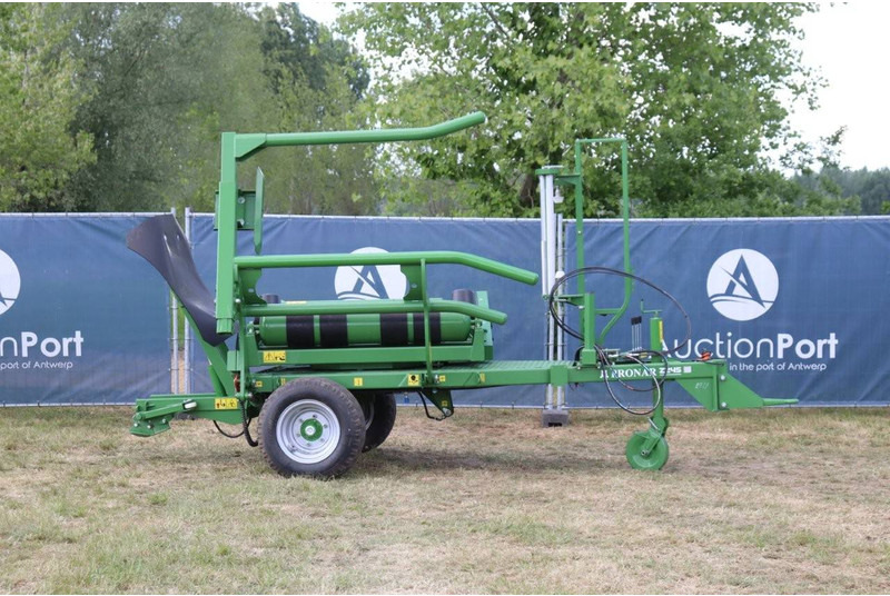 Pronar Z245 - Grapple for Agricultural machinery: picture 2 Pronar Z245 - Grapple for Agricultural machinery: picture 2