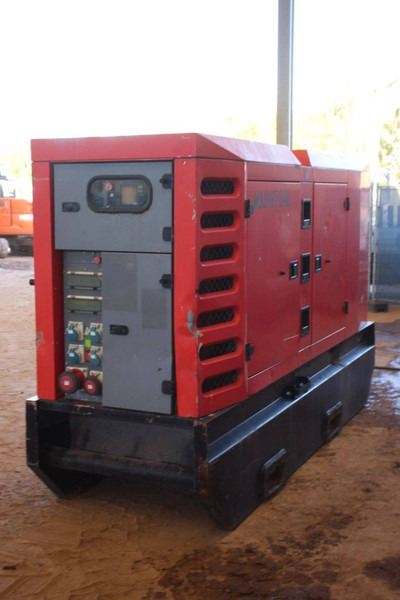 SDMO R220 - Generator set: picture 5 SDMO R220 - Generator set: picture 5