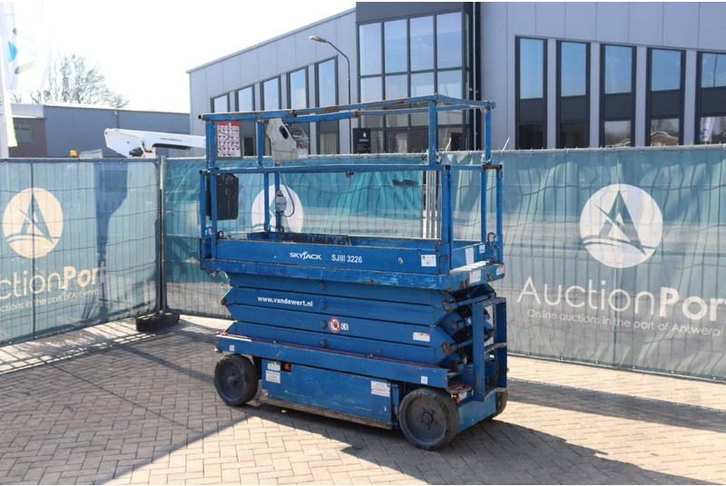 Skyjack SJIII 3226 - Scissor lift: picture 3 Skyjack SJIII 3226 - Scissor lift: picture 3