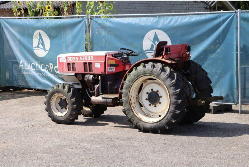 Steyr 8055 - Farm tractor: picture 3 Steyr 8055 - Farm tractor: picture 3