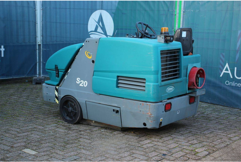 TENNANT S20 - Road sweeper: picture 3 TENNANT S20 - Road sweeper: picture 3