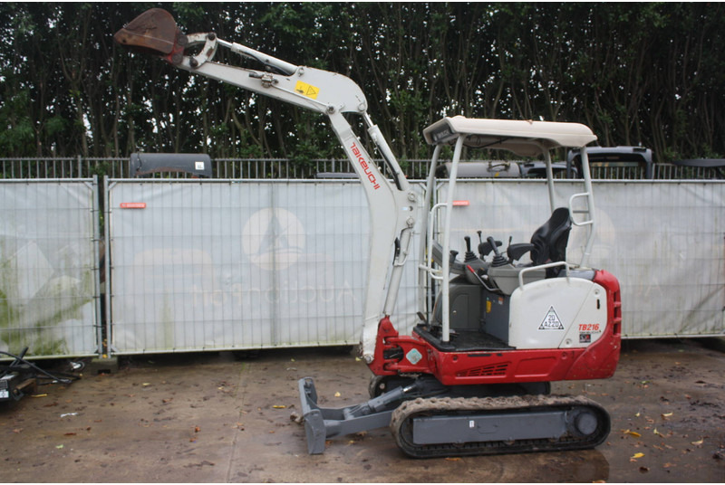 Takeuchi TB216 - Mini excavator: picture 4 Takeuchi TB216 - Mini excavator: picture 4