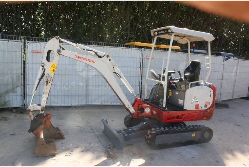 Takeuchi TB216 - Mini excavator: picture 1 Takeuchi TB216 - Mini excavator: picture 1