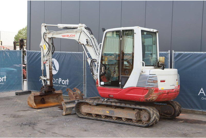 Takeuchi TB250 - Crawler excavator: picture 3 Takeuchi TB250 - Crawler excavator: picture 3