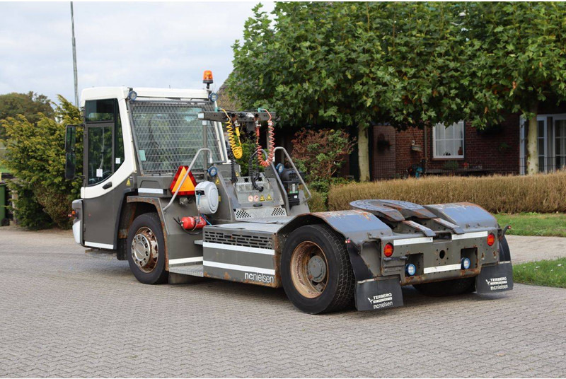 Terberg DT183 Mega - Terminal tractor: picture 4 Terberg DT183 Mega - Terminal tractor: picture 4