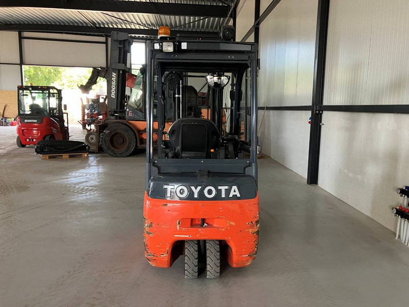 Toyota 8FBEKT16 - Electric forklift: picture 5 Toyota 8FBEKT16 - Electric forklift: picture 5