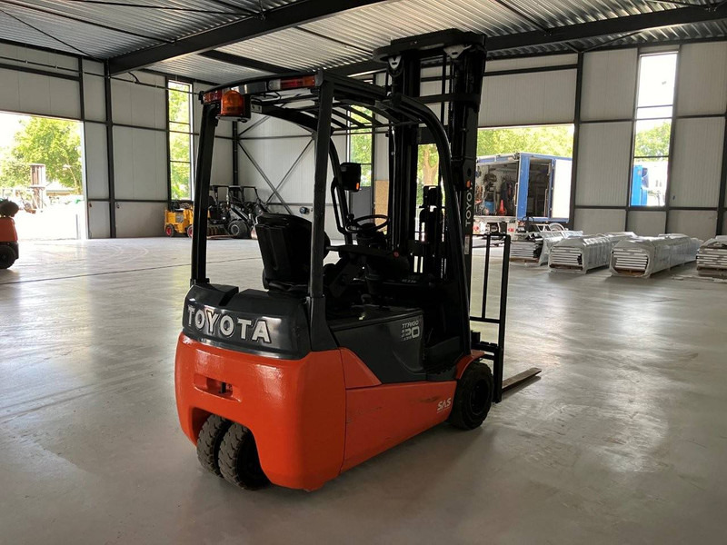 Toyota 8FBET20 - Electric forklift: picture 5 Toyota 8FBET20 - Electric forklift: picture 5