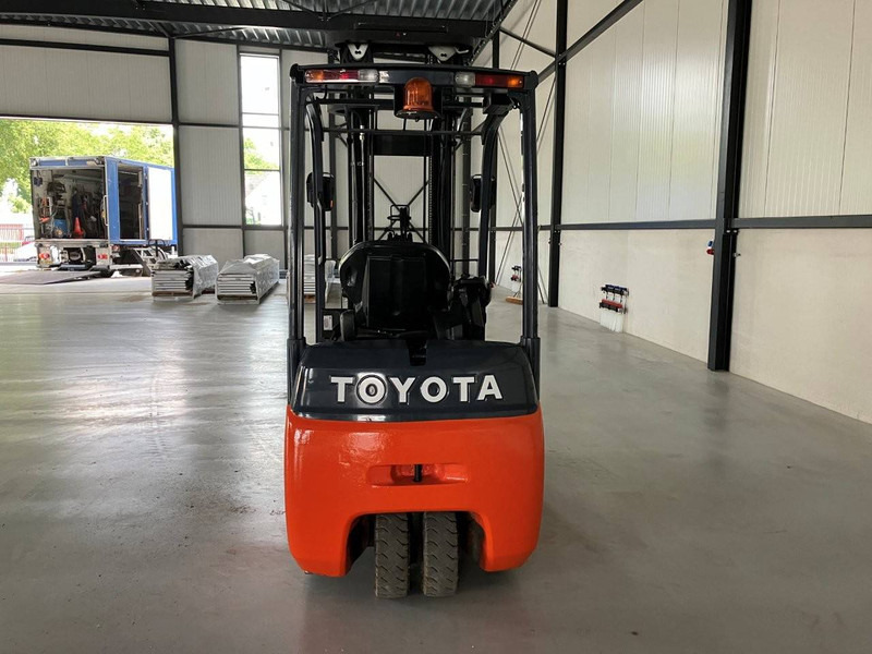 Toyota 8FBET20 - Electric forklift: picture 4 Toyota 8FBET20 - Electric forklift: picture 4