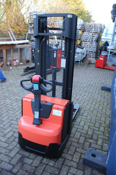Toyota SWE120 - Stacker: picture 5 Toyota SWE120 - Stacker: picture 5