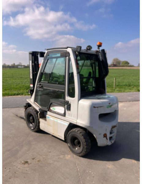 UniCarriers Y1D2A25Q - Diesel forklift: picture 3 UniCarriers Y1D2A25Q - Diesel forklift: picture 3