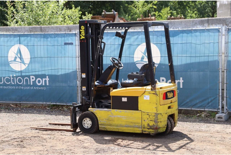 Yale ERP16ATF (SWB) E2130 - Electric forklift: picture 3 Yale ERP16ATF (SWB) E2130 - Electric forklift: picture 3