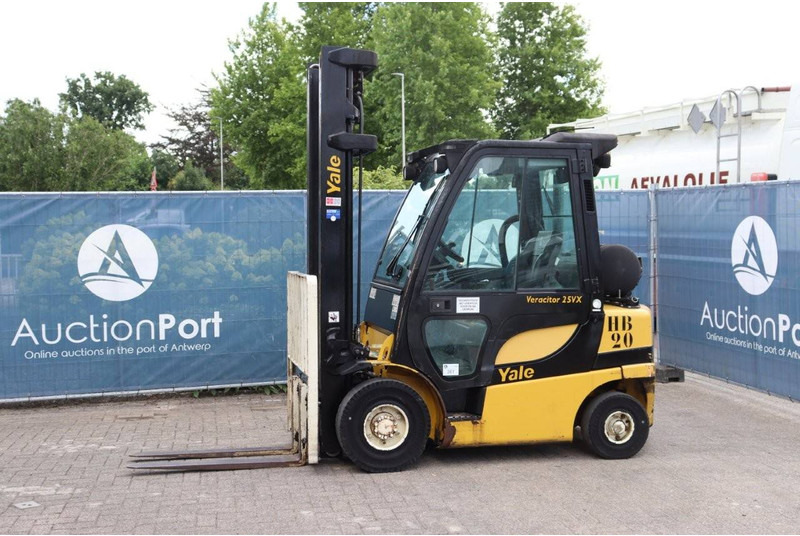 Yale GLP25VX V2770 - LPG forklift: picture 1 Yale GLP25VX V2770 - LPG forklift: picture 1
