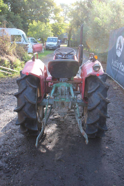 Yanmar YM2310 - Farm tractor: picture 4 Yanmar YM2310 - Farm tractor: picture 4