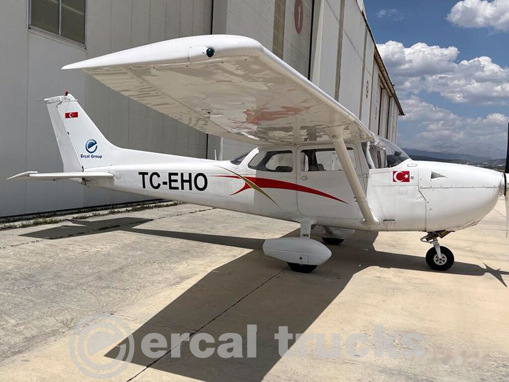 1977 Cessna 172N Diesel TC-EHO Airplane - Ground support equipment: picture 5 1977 Cessna 172N Diesel TC-EHO Airplane - Ground support equipment: picture 5