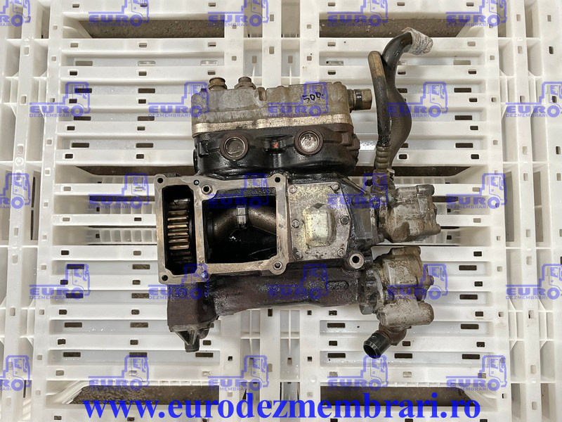COMPRESOR AER MAN TGX TGS D2676 LF51 51.54100.7228, 51.54100.7197, 51.54100.7115, 51.54100.7249 - Air brake compressor for Truck: picture 1 COMPRESOR AER MAN TGX TGS D2676 LF51 51.54100.7228, 51.54100.7197, 51.54100.7115, 51.54100.7249 - Air brake compressor for Truck: picture 1