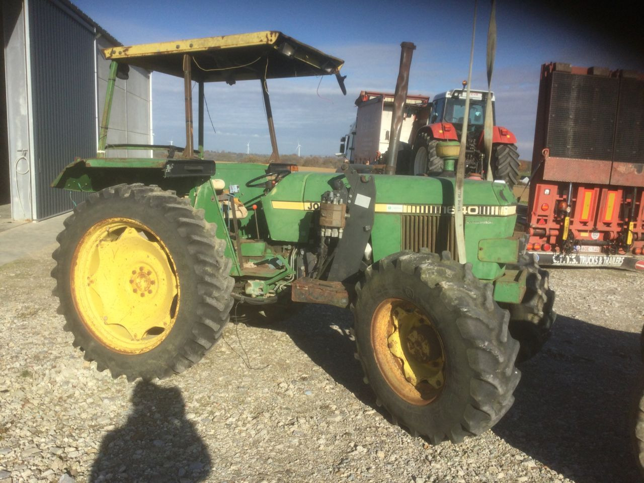 John Deere 1640 - Farm tractor: picture 1 John Deere 1640 - Farm tractor: picture 1