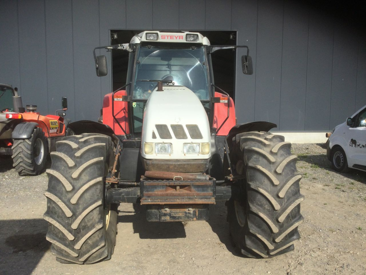 Steyr 9125 - Farm tractor: picture 4 Steyr 9125 - Farm tractor: picture 4