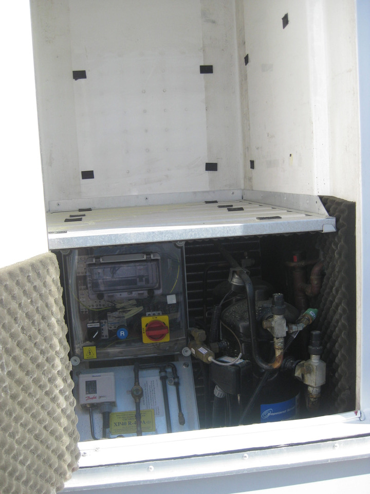 Camión heladero 3500kg MERCEDES SPRINTER - Refrigerated van: picture 5 Camión heladero 3500kg MERCEDES SPRINTER - Refrigerated van: picture 5