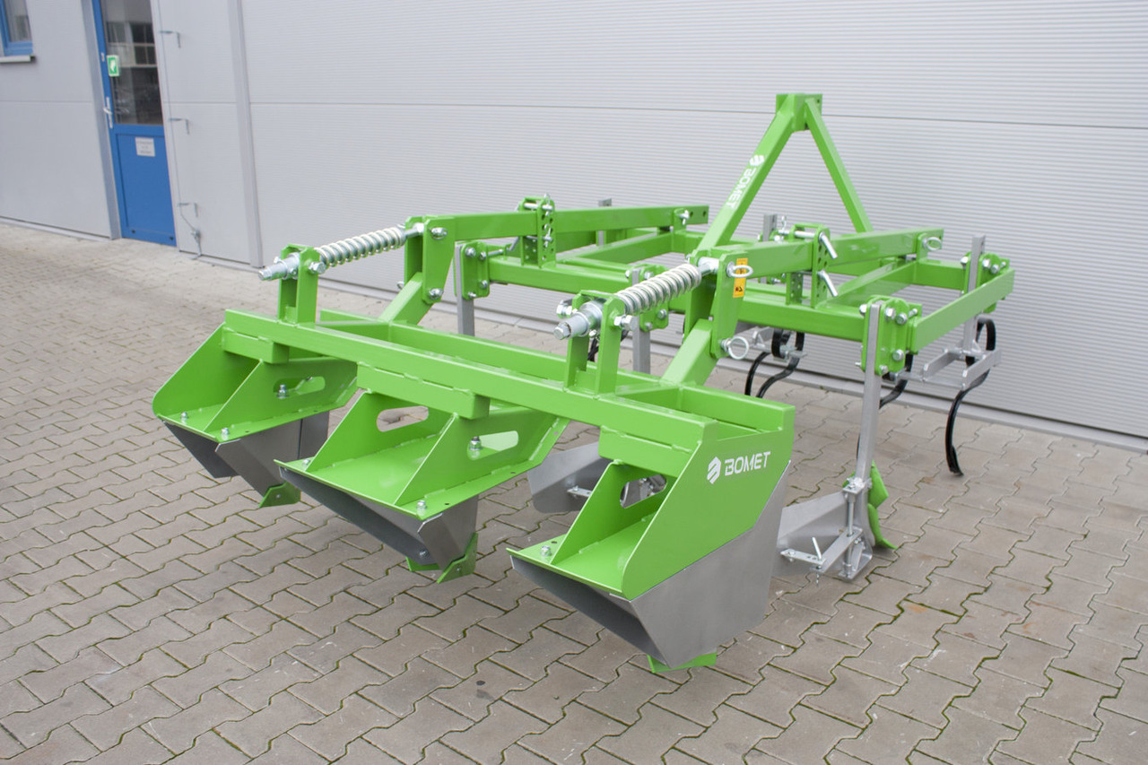 BOMET Obsypnik do ziemniaków z przystawką profilujacą radliny / Kartoffelhäufler mit Zusatzgerät zur Dammformung / Окучники для возделывания картофеля с приставкой, профилирующей гребни / Potato ridging plo - Cultivator: picture 3 BOMET Obsypnik do ziemniaków z przystawką profilujacą radliny / Kartoffelhäufler mit Zusatzgerät zur Dammformung / Окучники для возделывания картофеля с приставкой, профилирующей гребни / Potato ridging plo - Cultivator: picture 3