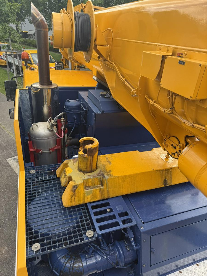 Mobile crane Liebherr LTM 1055-3.1 (05 - 055 855) | 6 x 6: picture 23