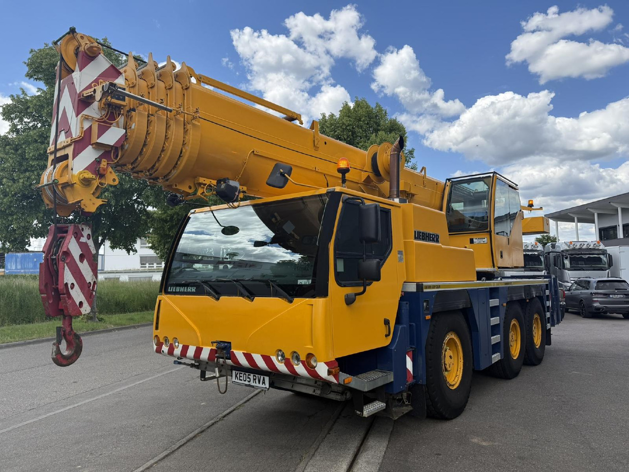 Liebherr LTM 1055-3.1 (05 - 055 855) | 6 x 6 - Mobile crane: picture 2 Liebherr LTM 1055-3.1 (05 - 055 855) | 6 x 6 - Mobile crane: picture 2