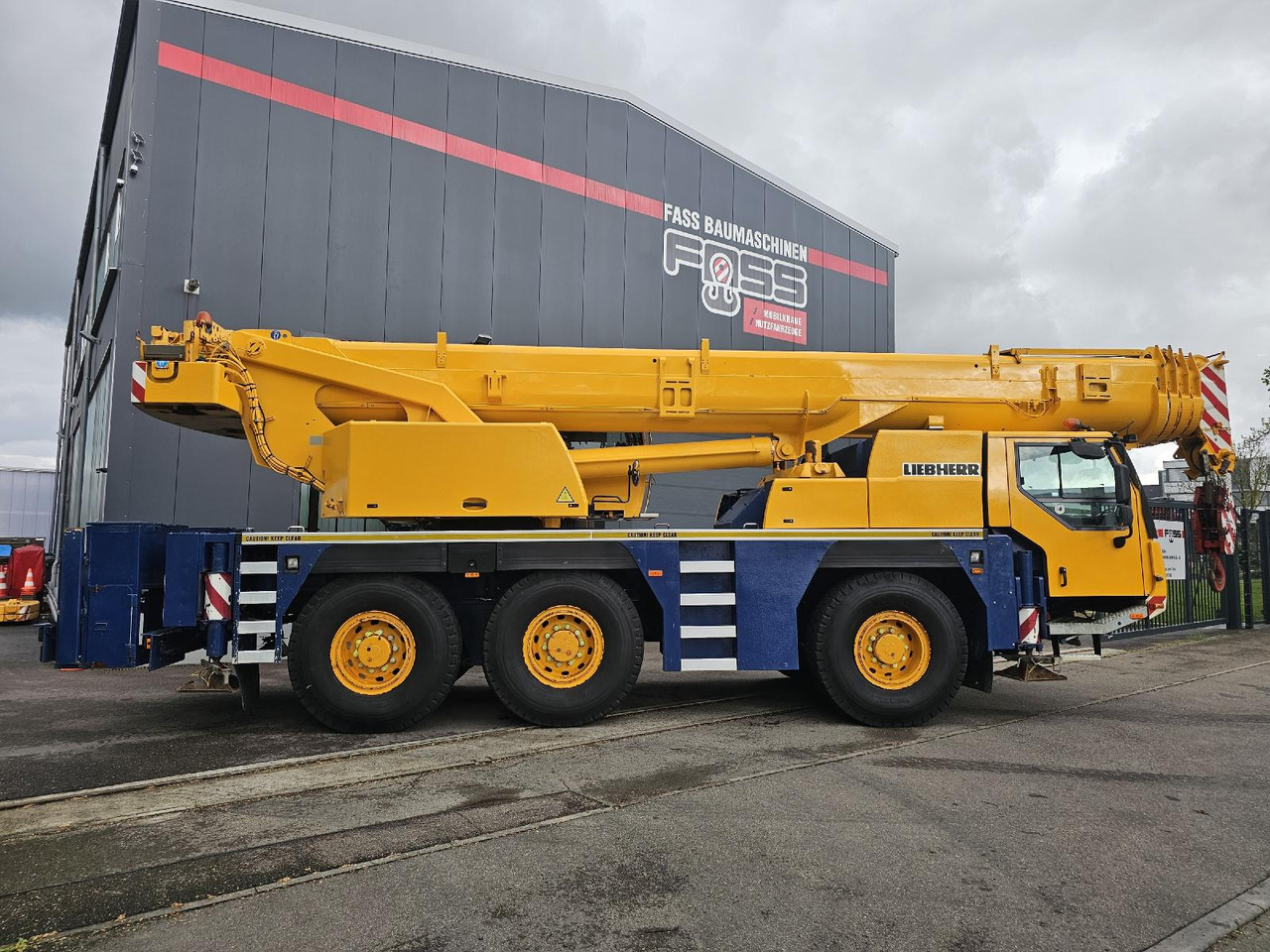Liebherr LTM 1055-3.1 (06 - 056 016) | 6 x 6 - Mobile crane: picture 5 Liebherr LTM 1055-3.1 (06 - 056 016) | 6 x 6 - Mobile crane: picture 5