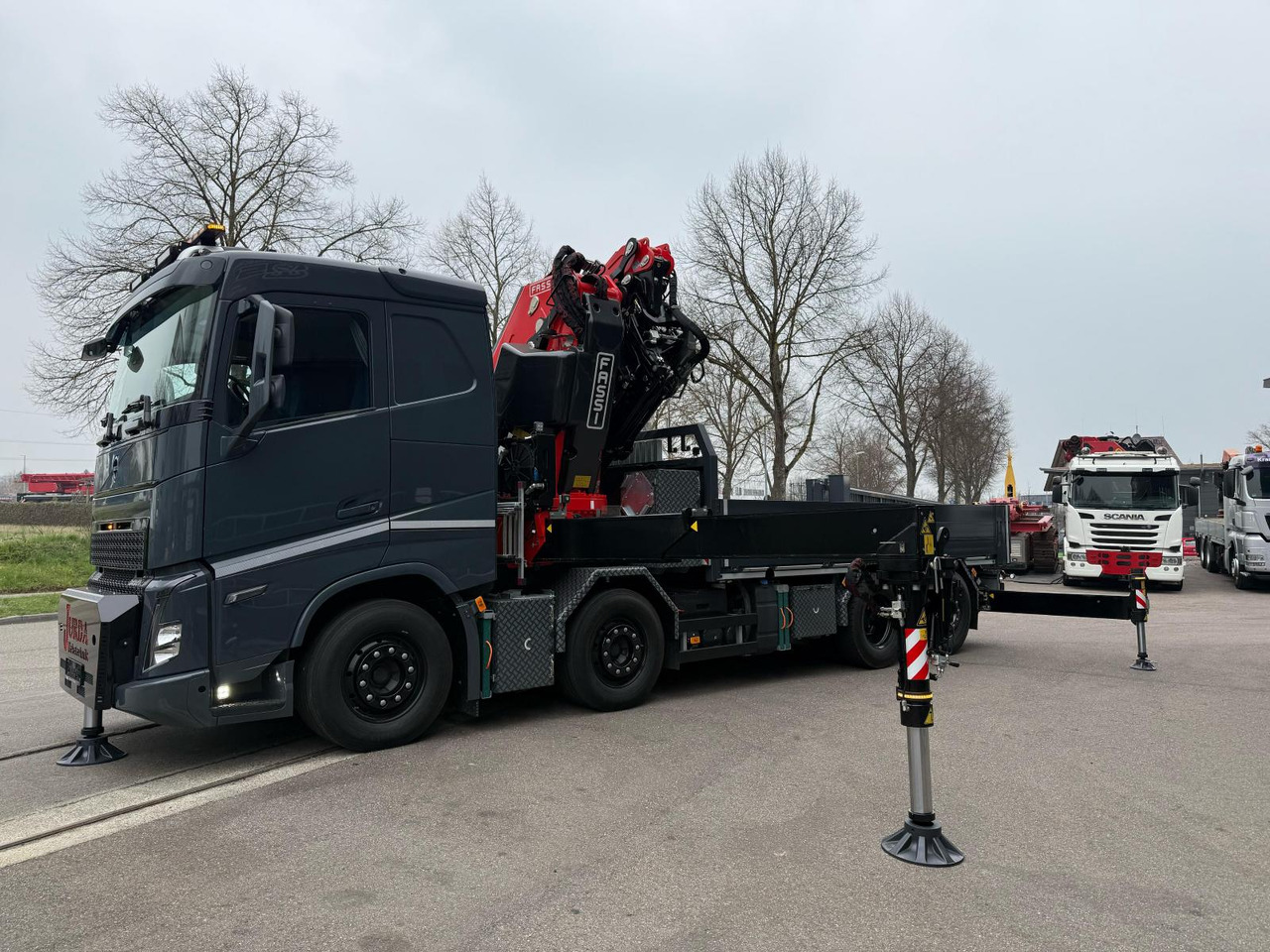 Leasing of  Volvo FH 500 | Kran Fassi F820 RA.2 | Jib L426 Volvo FH 500 | Kran Fassi F820 RA.2 | Jib L426: picture 10 Leasing of  Volvo FH 500 | Kran Fassi F820 RA.2 | Jib L426 Volvo FH 500 | Kran Fassi F820 RA.2 | Jib L426: picture 10