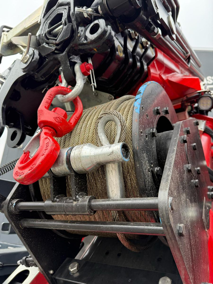 Leasing of  Volvo FH 500 | Kran Fassi F820 RA.2 | Jib L426 Volvo FH 500 | Kran Fassi F820 RA.2 | Jib L426: picture 15 Leasing of  Volvo FH 500 | Kran Fassi F820 RA.2 | Jib L426 Volvo FH 500 | Kran Fassi F820 RA.2 | Jib L426: picture 15