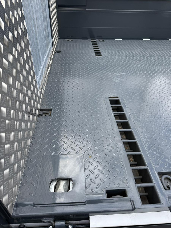 Leasing of  Volvo FH 500 | Kran Fassi F820 RA.2 | Jib L426 Volvo FH 500 | Kran Fassi F820 RA.2 | Jib L426: picture 22 Leasing of  Volvo FH 500 | Kran Fassi F820 RA.2 | Jib L426 Volvo FH 500 | Kran Fassi F820 RA.2 | Jib L426: picture 22