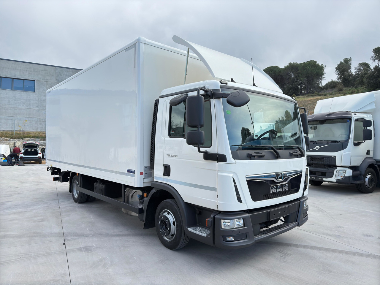 MAN 8.190 TGL E6 (VAN) - Box truck: picture 2 MAN 8.190 TGL E6 (VAN) - Box truck: picture 2