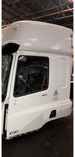 DAF CF - Door and parts: picture 1 DAF CF - Door and parts: picture 1