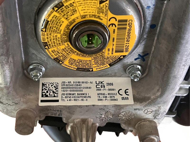 Mercedes-Benz MP5 - Steering wheel: picture 5 Mercedes-Benz MP5 - Steering wheel: picture 5