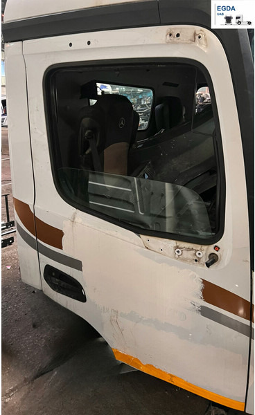 Mercedes-Benz mp4 ,Antos, Arocs 2 - Door and parts: picture 1 Mercedes-Benz mp4 ,Antos, Arocs 2 - Door and parts: picture 1