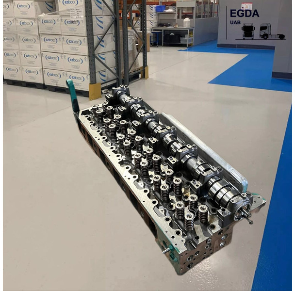 Volvo Cylinder head - Engine: picture 3 Volvo Cylinder head - Engine: picture 3