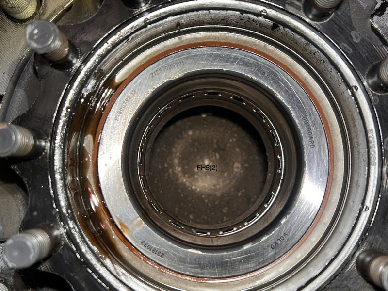 Volvo FH5/Aero - Wheel hub: picture 3 Volvo FH5/Aero - Wheel hub: picture 3