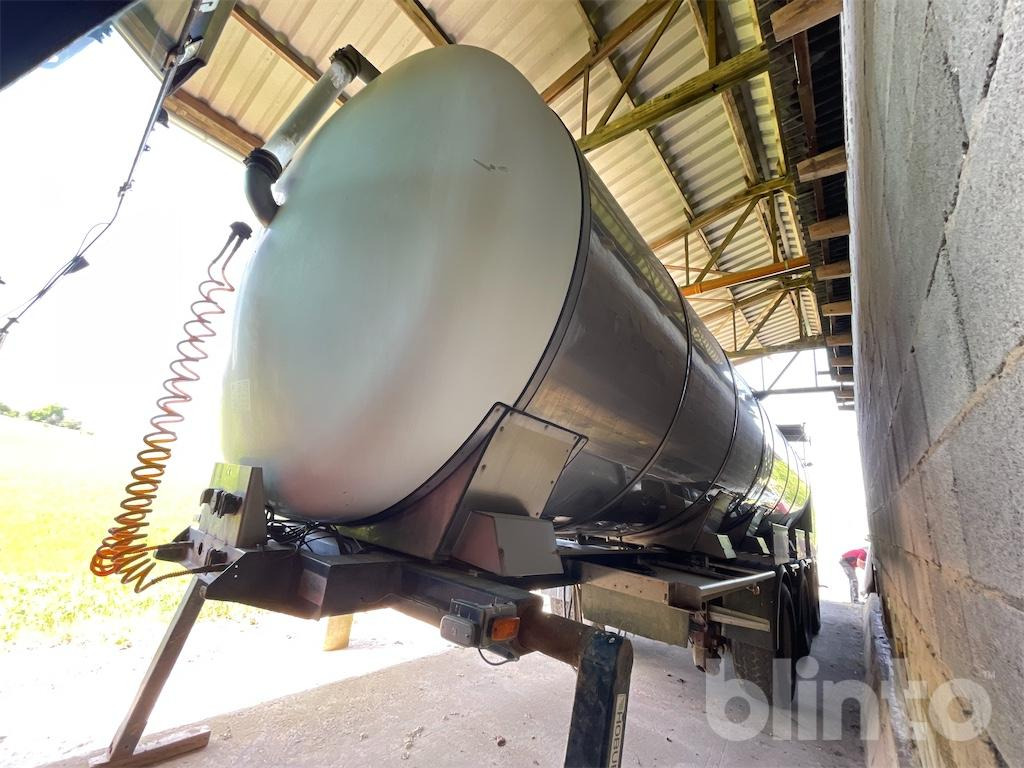 Burg (1999) - Slurry tanker: picture 4 Burg (1999) - Slurry tanker: picture 4