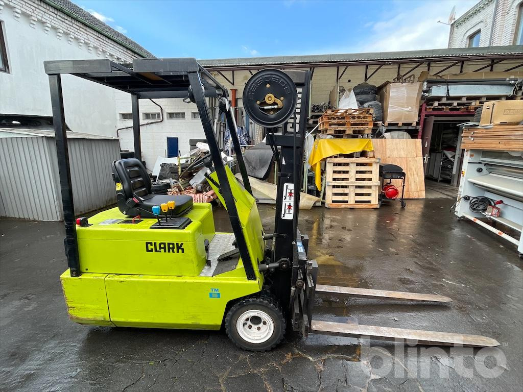 Clarklift TM15 - Electric forklift: picture 2 Clarklift TM15 - Electric forklift: picture 2